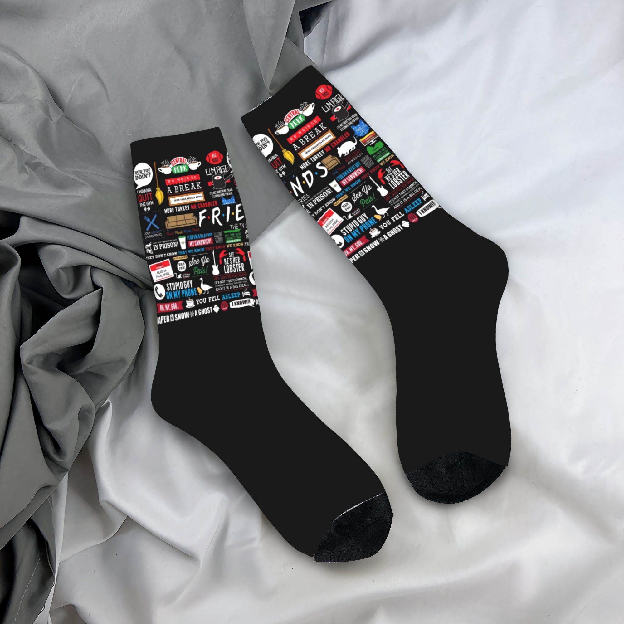 No Show Sock Women - ถุงเท้าลายคอลลาจเพื่อนจากทีวีโชว์ น่ารัก ตลก สำหรับผู้หญิงและผู้ชาย ถุงเท้ากีฬาบาสเก็ตบอล พิมพ์ลาย