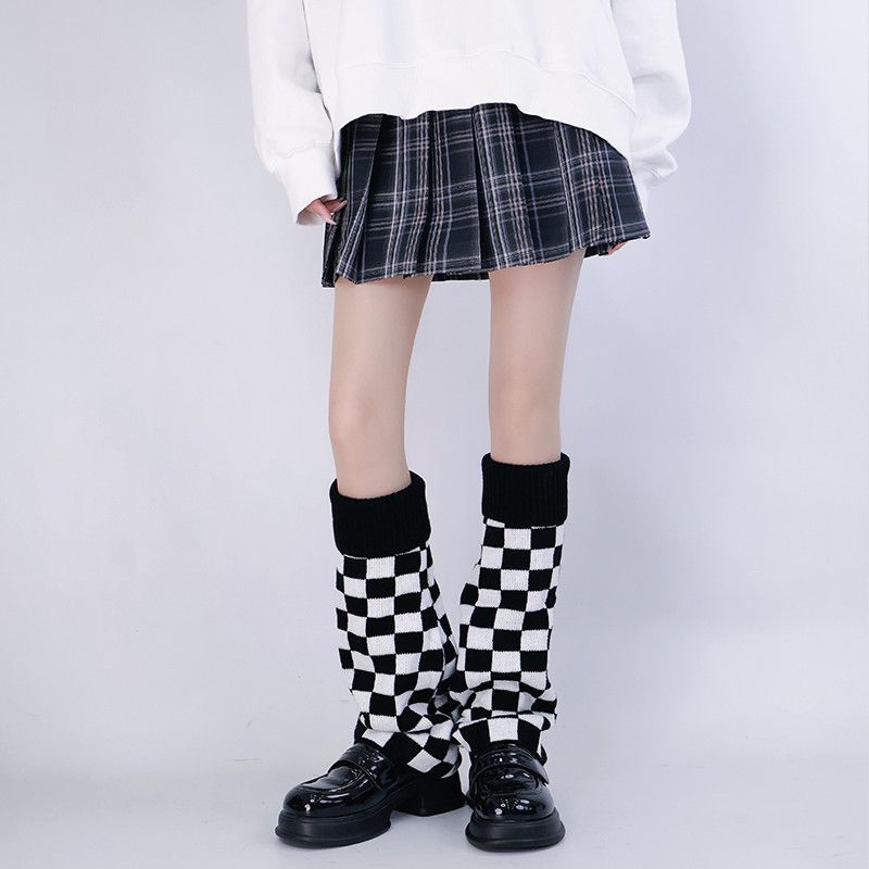 ถุงเท้าลายตารางสีขาวดำแบบถัก ส - Boot Sock Slouchy บทวิจารณ์และราคา