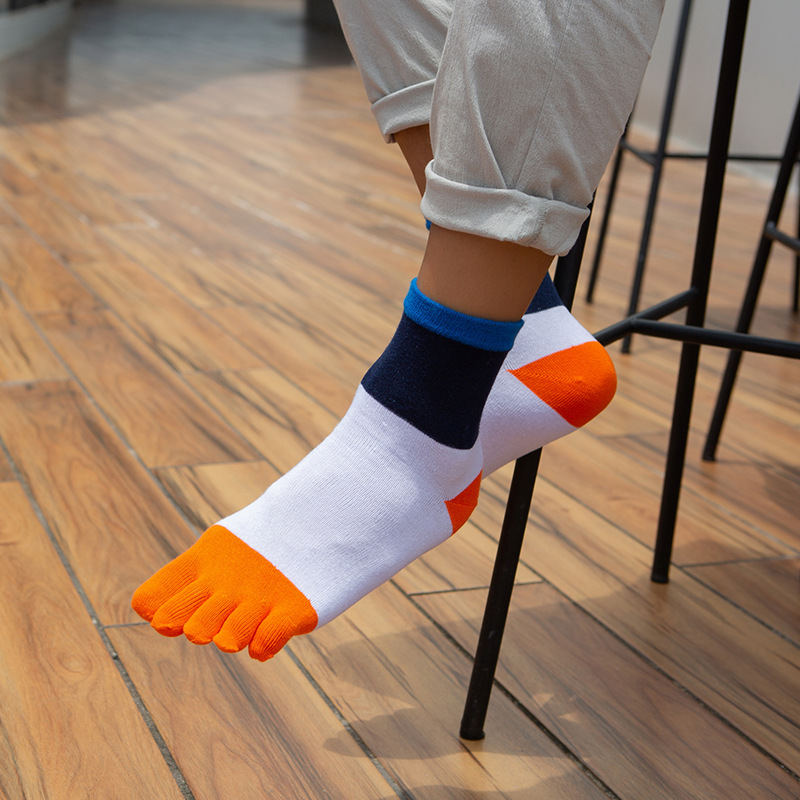 ถุงเท้าผู้ชายแบบห้านิ้ว 1/5 คู - Toe Sock Split บทวิจารณ์และราคา