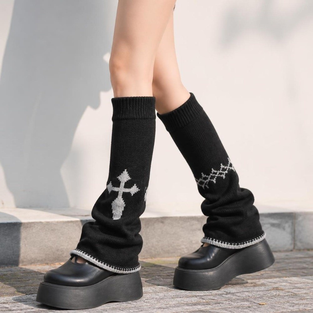 ปลอกขาถักแบบอสมมาตรสไตล์อัลต์  - Boot Sock Slouchy บทวิจารณ์และราคา