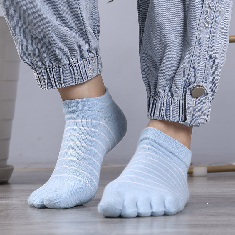 ถุงเท้าห้านิ้วลายทางสำหรับผู้ห - Ankle Sock Low Cut บทวิจารณ์และราคา