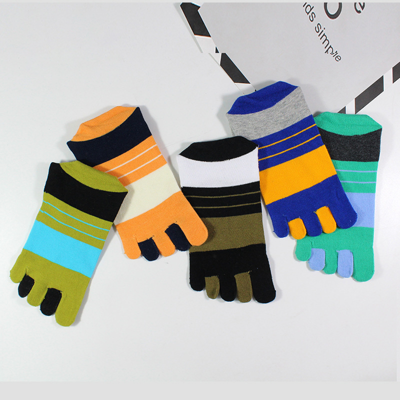 ถุงเท้าห้านิ้วผู้ชายลายทางหลาก - Toe Sock Split บทวิจารณ์และราคา